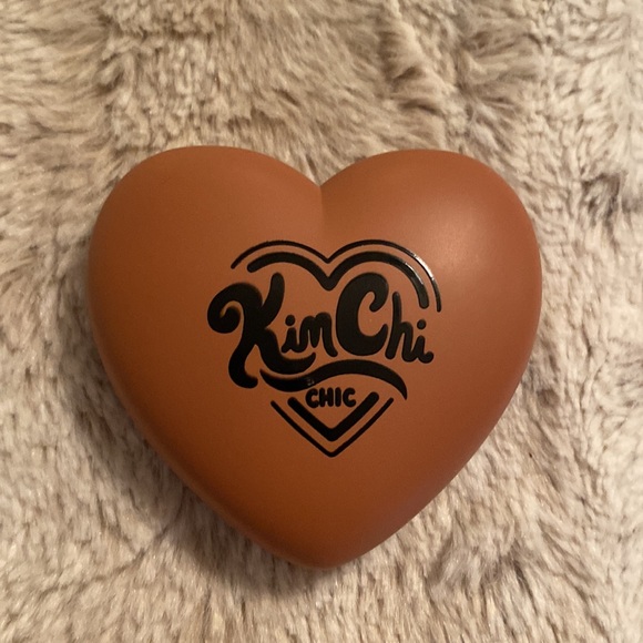 NIB KimChi Chic 04 I Went to Miami Bronzer - Picture 4 of 9